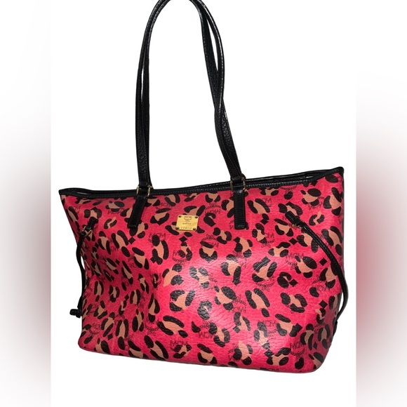 MCM Arén Visetos Leopard Print Shopper Tote Hot Pink - RARE Limited Edition EUC